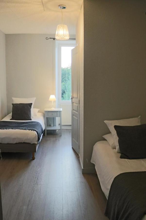Logis Hotel Restaurant La Brasserie Treignac Dış mekan fotoğraf